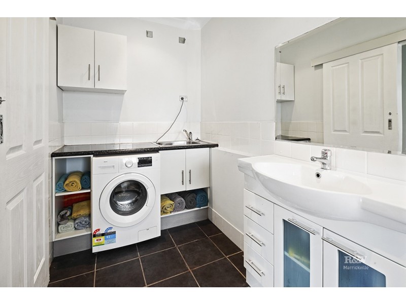 52/50 Ewart Street, Marrickville NSW 2204