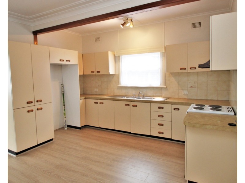 86 Lancaster Avenue, Punchbowl NSW 2196