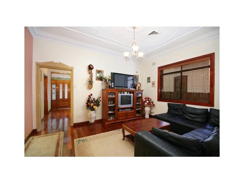 27 Robert Street, Marrickville NSW 2204