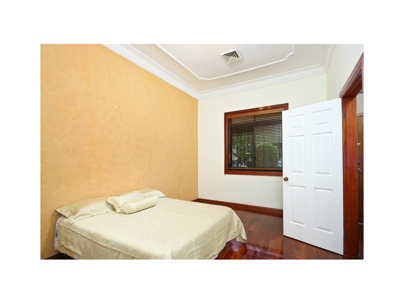 27 Robert Street, Marrickville NSW 2204