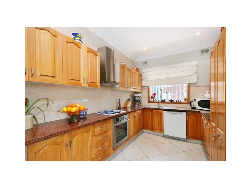 16 Floss Street, Hurlstone Park NSW 2193