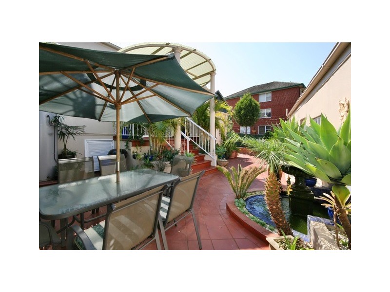 16 Floss Street, Hurlstone Park NSW 2193