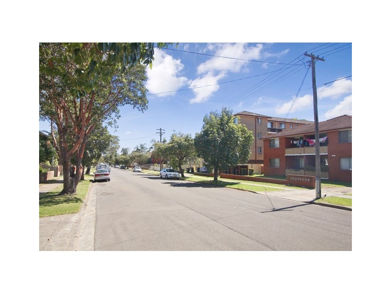 21 Fourth Avenue, Campsie NSW 2194