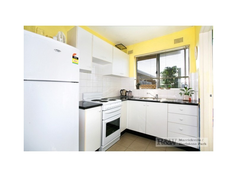 13/8 Schwebel Street, Marrickville NSW 2204