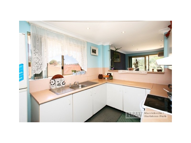 27/11 Hill Street, Marrickville NSW 2204