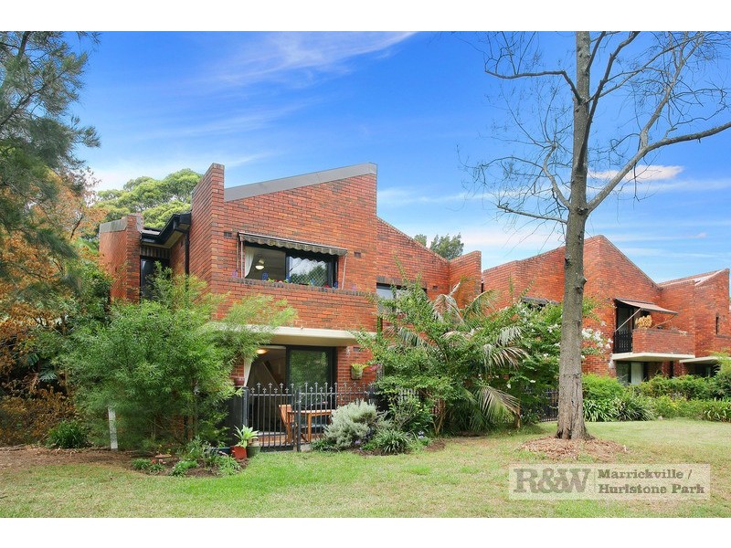 1/150 Wigram Road, Forest Lodge NSW 2037