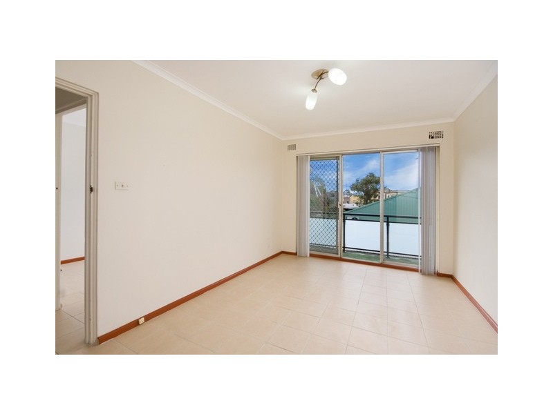 24/98 Petersham Road, Marrickville NSW 2204