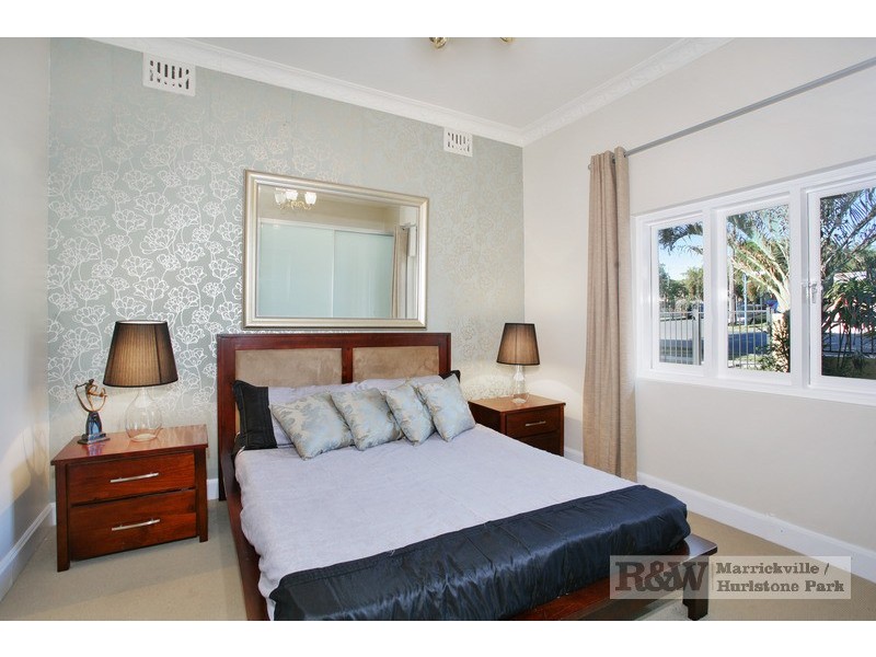 6 Hopetoun Street, Hurlstone Park NSW 2193