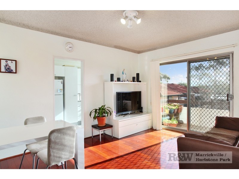 7/3  Riverside Crescent, Marrickville NSW 2204