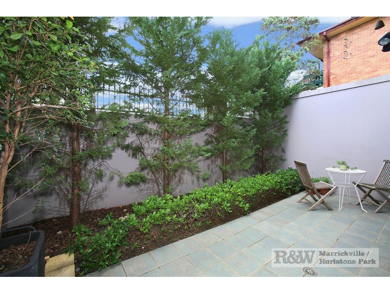 2/30  Enfield Street, Marrickville NSW 2204