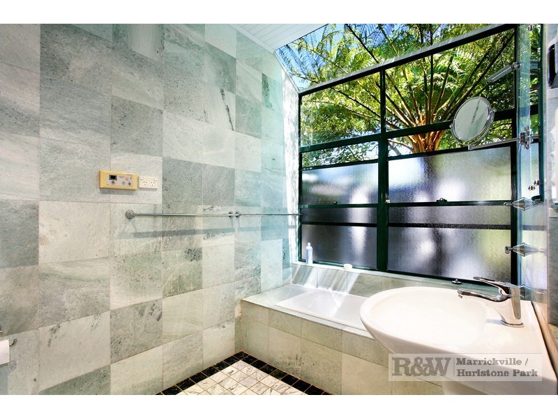 21 Park Road, Marrickville NSW 2204