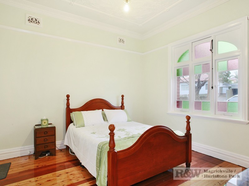 10 Barton Avenue, Hurlstone Park NSW 2193