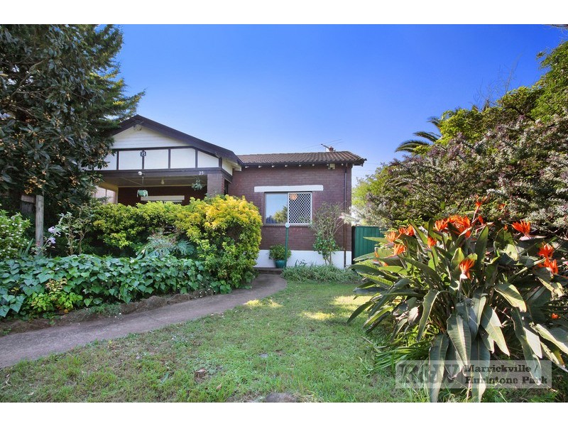 25 Hurlstone Ave, Hurlstone Park NSW 2193