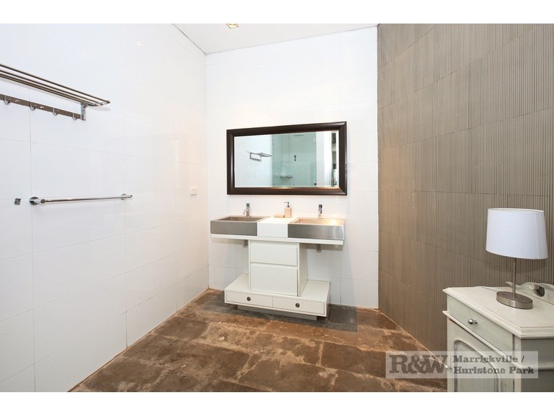 18A Riverview Rd, Earlwood NSW 2206