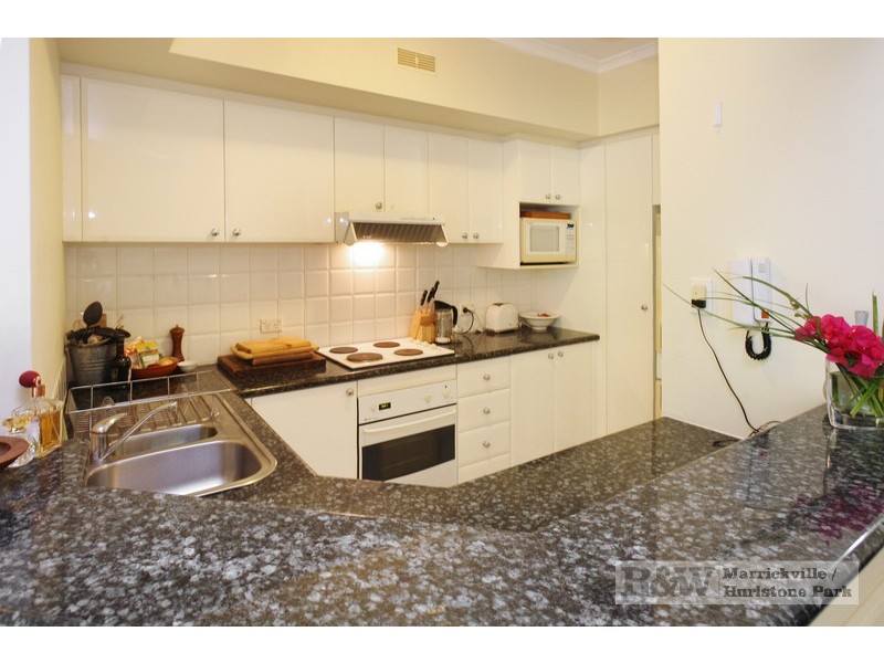 2/6 Williams Parade, Dulwich Hill NSW 2203