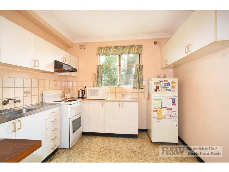 1/2 Henson Street, Marrickville NSW 2204