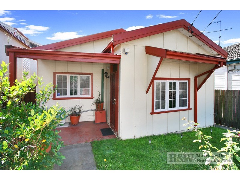 13 Station Street, Tempe NSW 2044