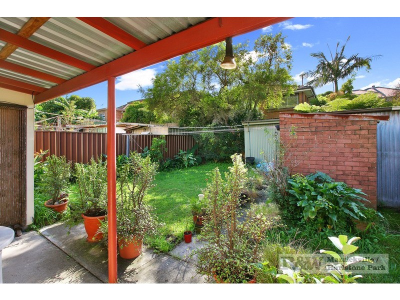13 Station Street, Tempe NSW 2044