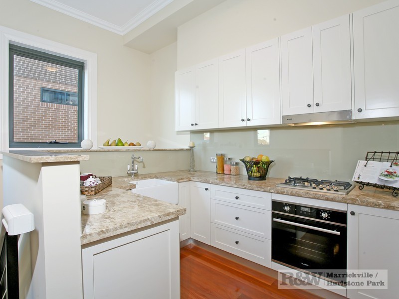 26/12 Leicester Street, Marrickville NSW 2204