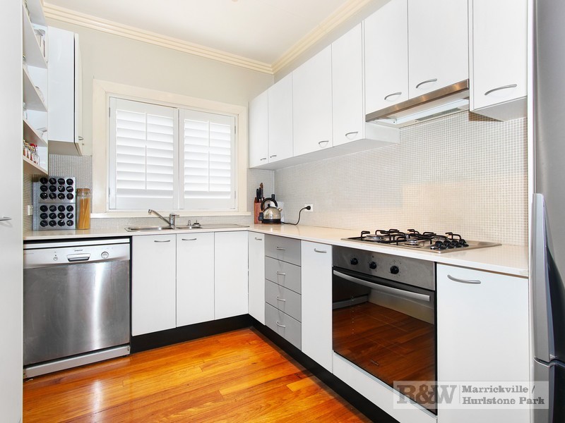 2/14A Hurlstone Avenue, Hurlstone Park NSW 2193