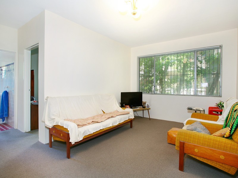2/11 Arthur Street, Marrickville NSW 2204