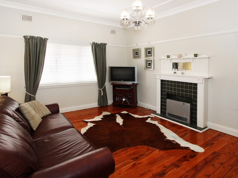 83A Duntroon Street, Hurlstone Park NSW 2193