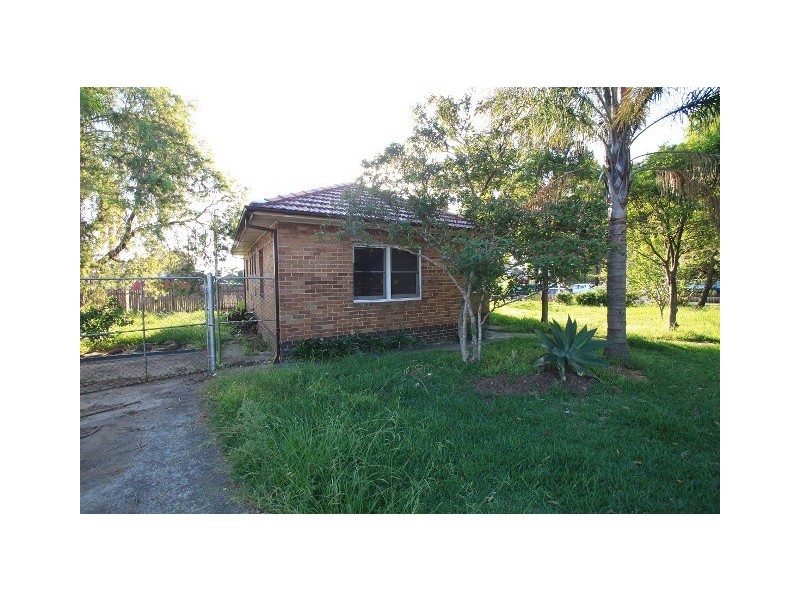 1 Stoddart Street, Roselands NSW 2196