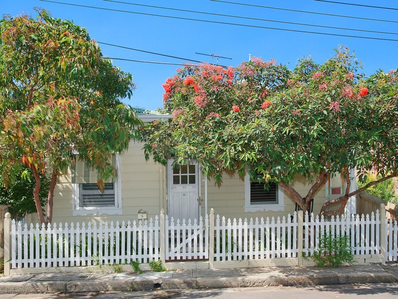 5 Essex Street, Marrickville NSW 2204