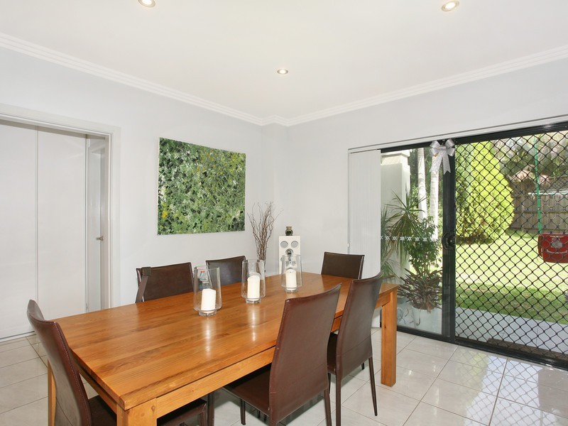 11 Glyn Avenue, Picnic Point NSW 2213