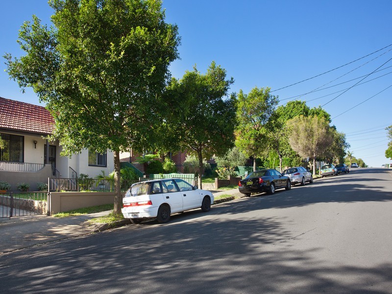 89 Floss Street, Hurlstone Park NSW 2193