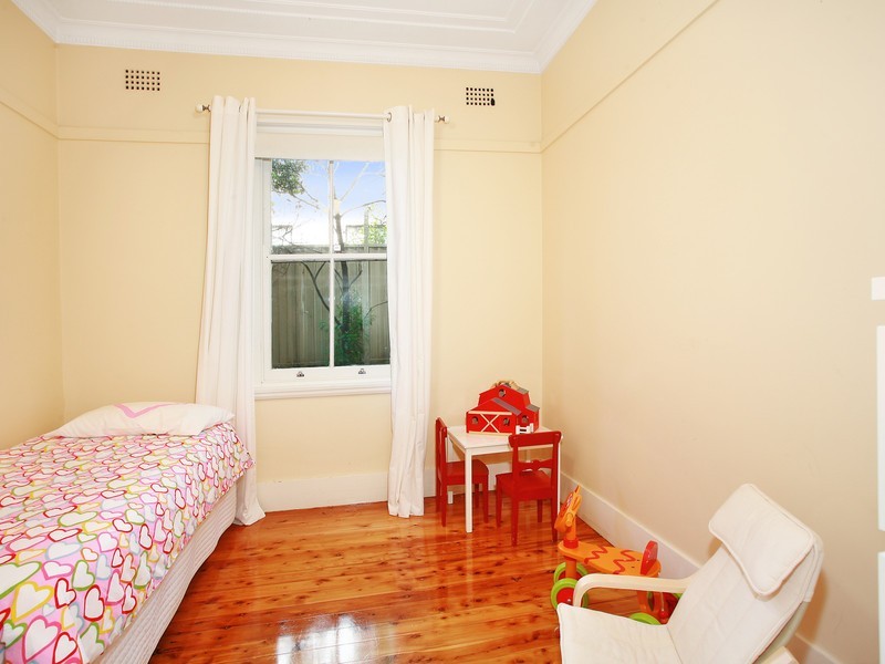 1/14 Ewart Street, Marrickville NSW 2204