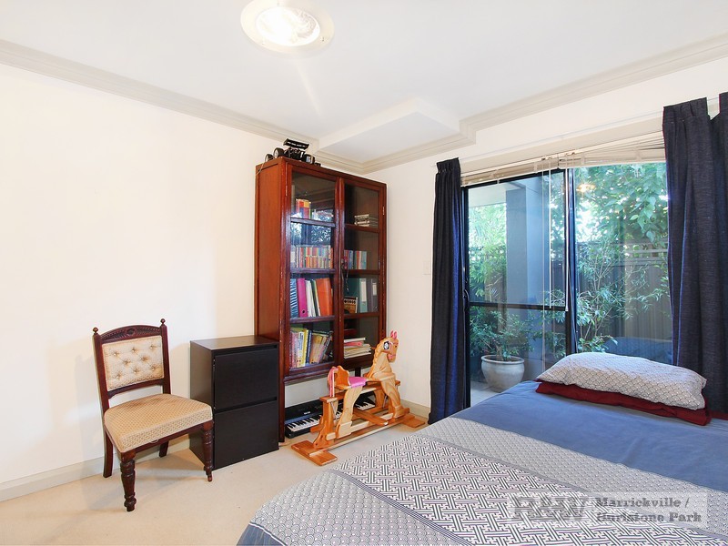5A Undercliffe Lane, Earlwood NSW 2206