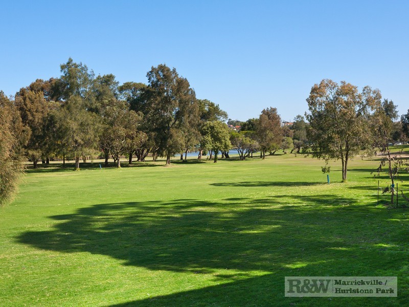 6 Riverside Crescent, Marrickville NSW 2204