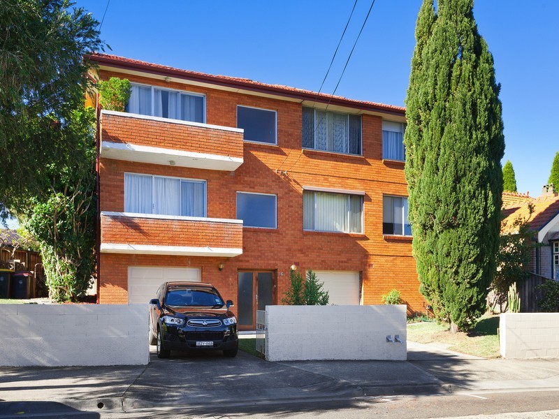 16 Duntroon Street, Hurlstone Park NSW 2193