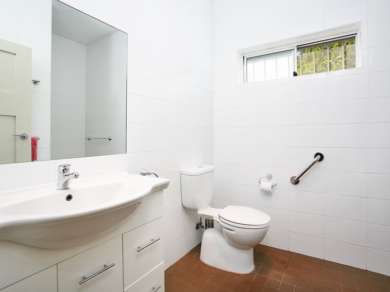 5a Foord Avenue, Hurlstone Park NSW 2193