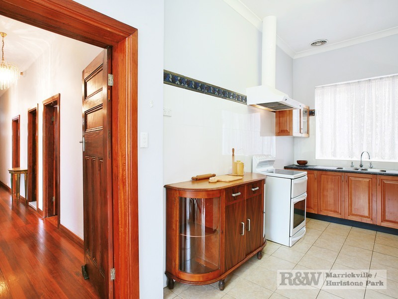 11 Barton Avenue, Hurlstone Park NSW 2193