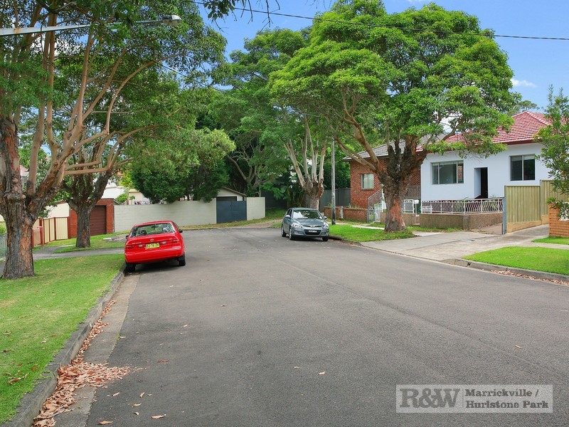 11 Barton Avenue, Hurlstone Park NSW 2193