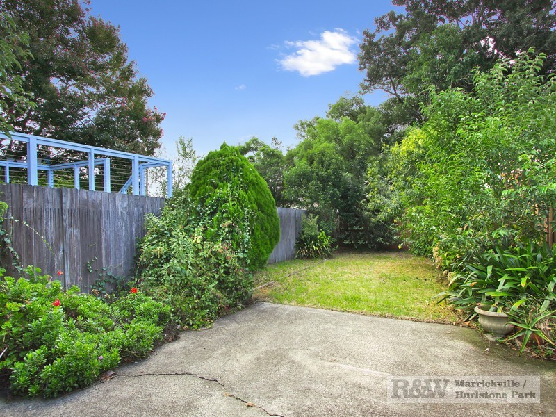 11 Robert Street, Canterbury NSW 2193