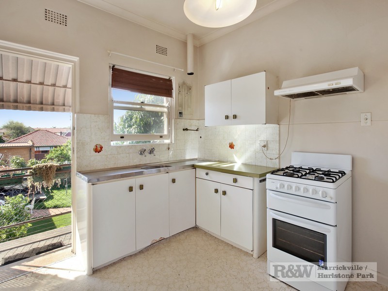 4/2A Enfield Street, Marrickville NSW 2204