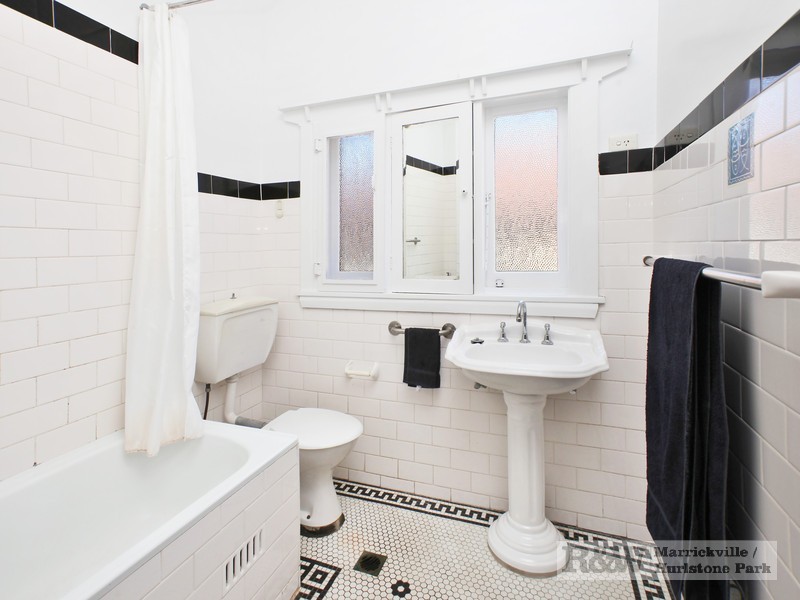 16 Dixson Avenue, Dulwich Hill NSW 2203