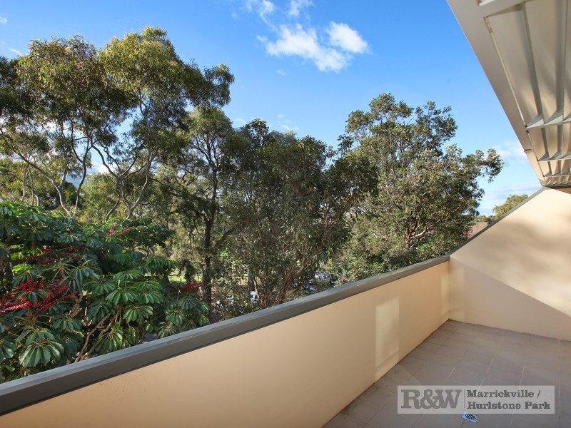 18/12 Leicester Street, Marrickville NSW 2204