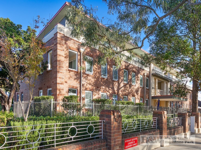 18/12 Leicester Street, Marrickville NSW 2204