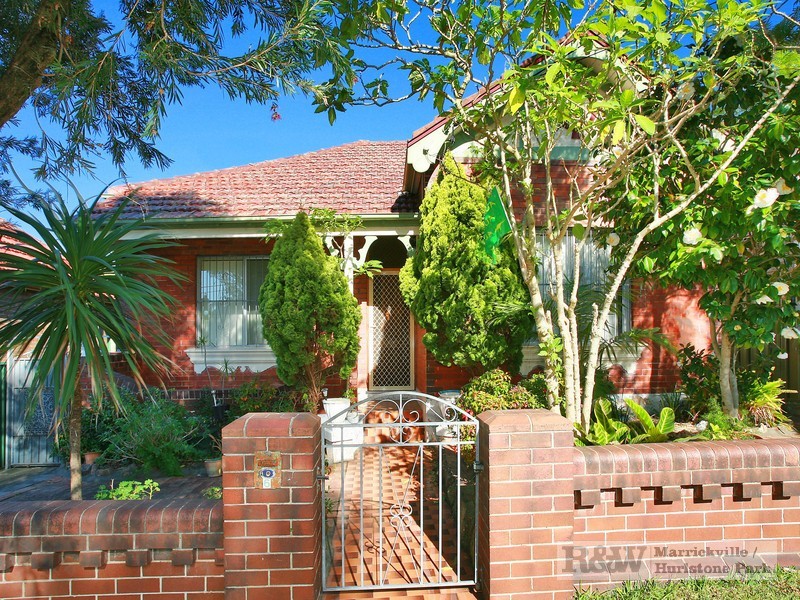 6 Canterton Street, Hurlstone Park NSW 2193