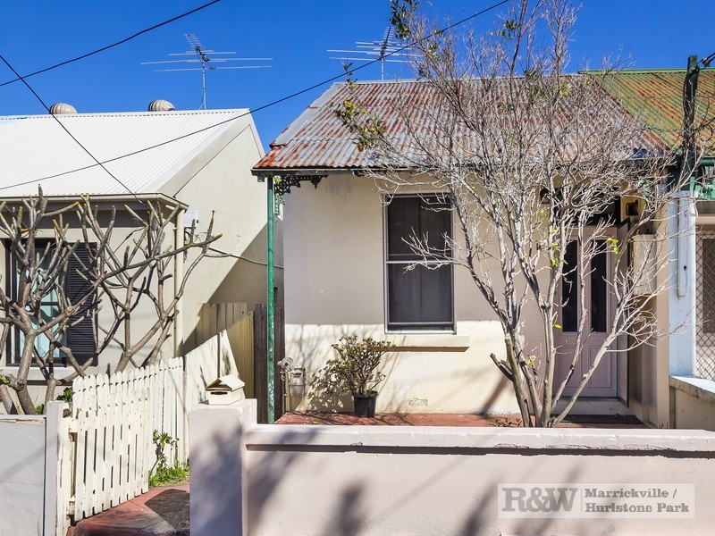 12 Middle Street, Marrickville NSW 2204