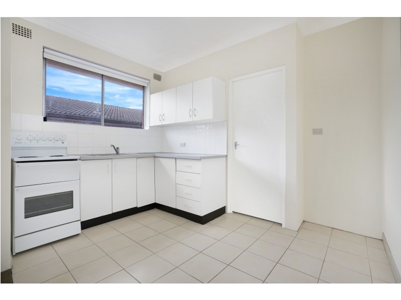 4/28 Ridgewell Street, Roselands NSW 2196