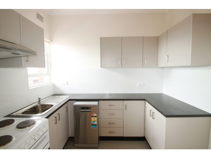 2/7A Anderton Street, Marrickville NSW 2204