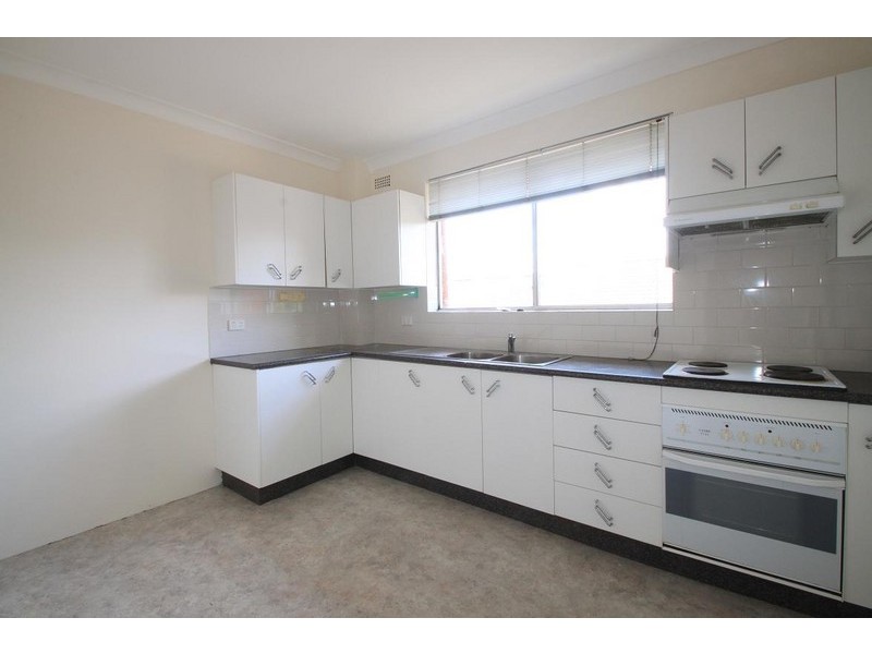 9/11 Arthur Street, Marrickville NSW 2204