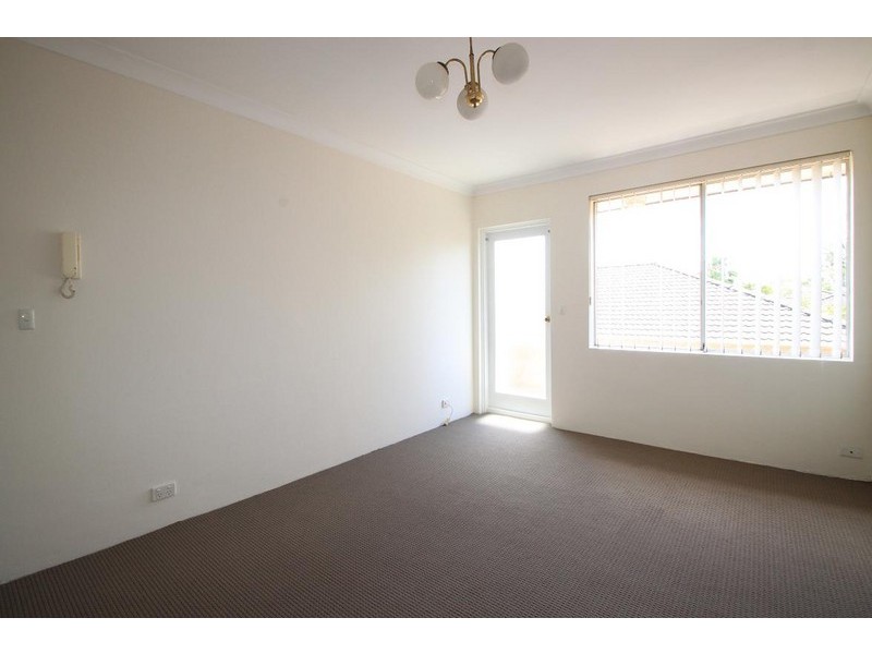 9/11 Arthur Street, Marrickville NSW 2204