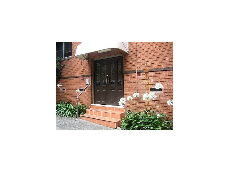 9/11 Arthur Street, Marrickville NSW 2204