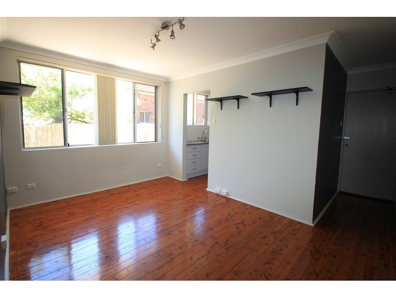 2/7 Henson Street, Marrickville NSW 2204